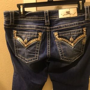 EUC Miss Me Capris. Size 29
